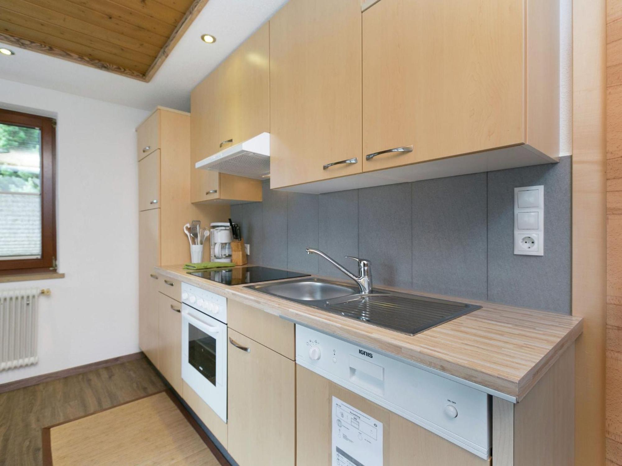 Modern Apartment in Langenfeld near Ski Area Buitenkant foto